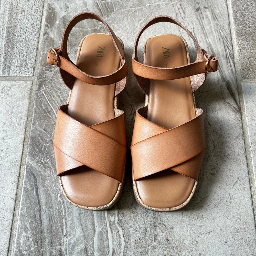 NWOB Zara Girls Brown Criss-Cross Open-Toe Leather Sandals, Size 36 EU/ 4.5 US